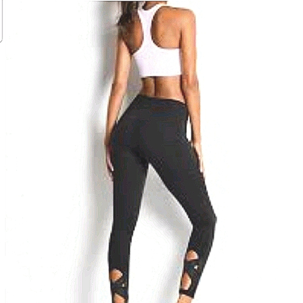Victoria's Secret Sport Cris Cross leggings Medium